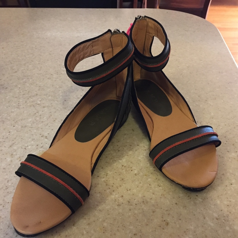 LAMB by Gwen Stefani sandals, 6M